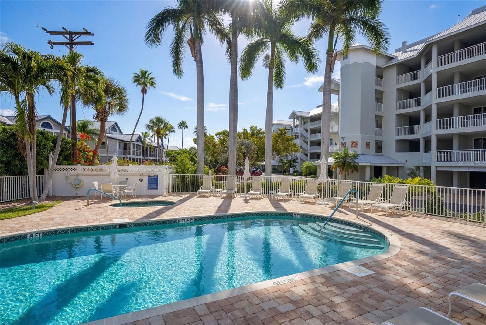 Condominium at 1280 DOLPHIN BAY WAY #402, SARASOTA, photo 43 of 58