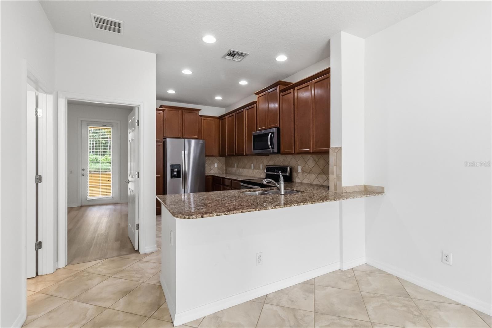 Townhouse at 8681 LOWER VILLAGEWALK CIR, ORLANDO, photo 21 of 62