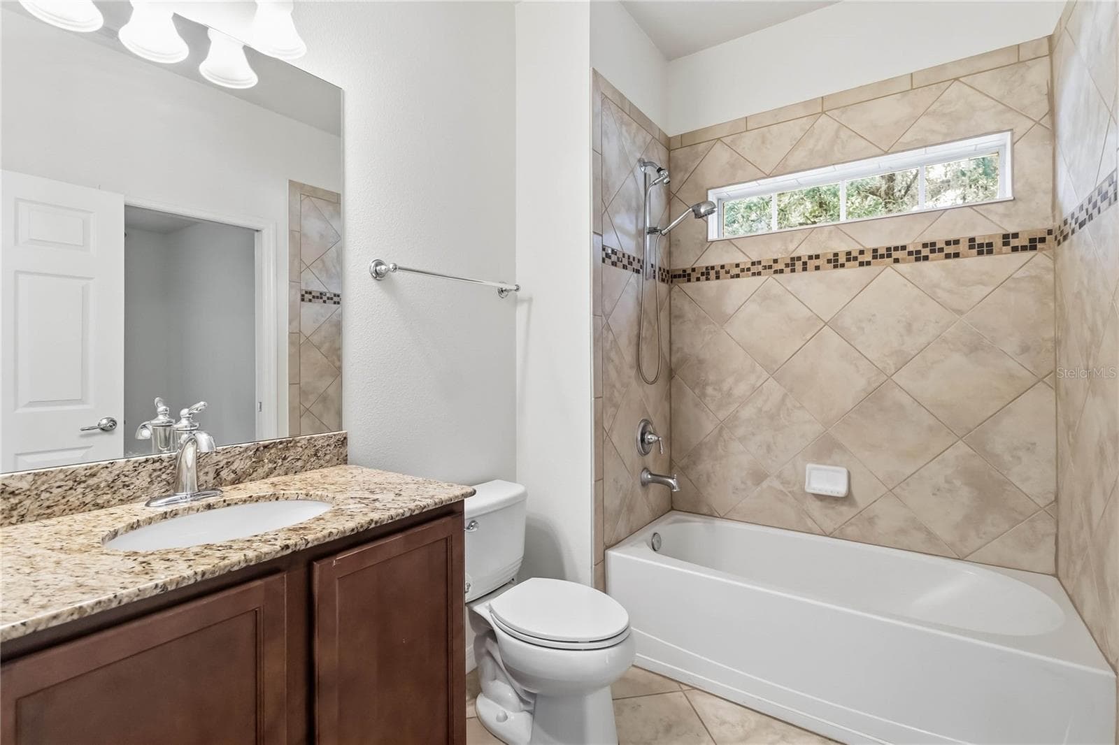 Townhouse at 8681 LOWER VILLAGEWALK CIR, ORLANDO, photo 29 of 62