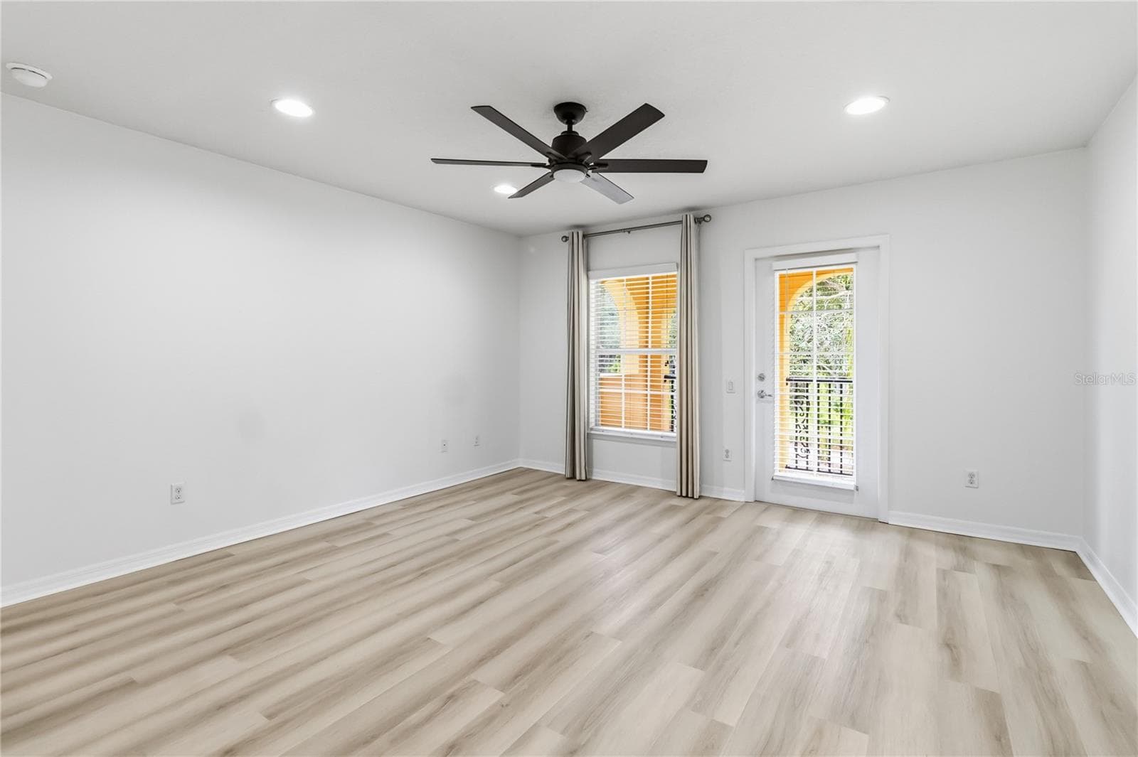 Townhouse at 8681 LOWER VILLAGEWALK CIR, ORLANDO, photo 31 of 62