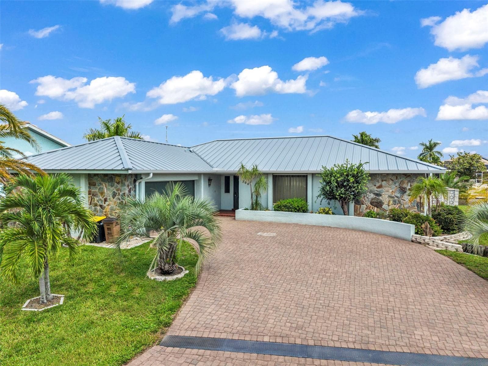 Single Family Residence at 704 BIMINI LN, PUNTA GORDA, photo 4 of 42