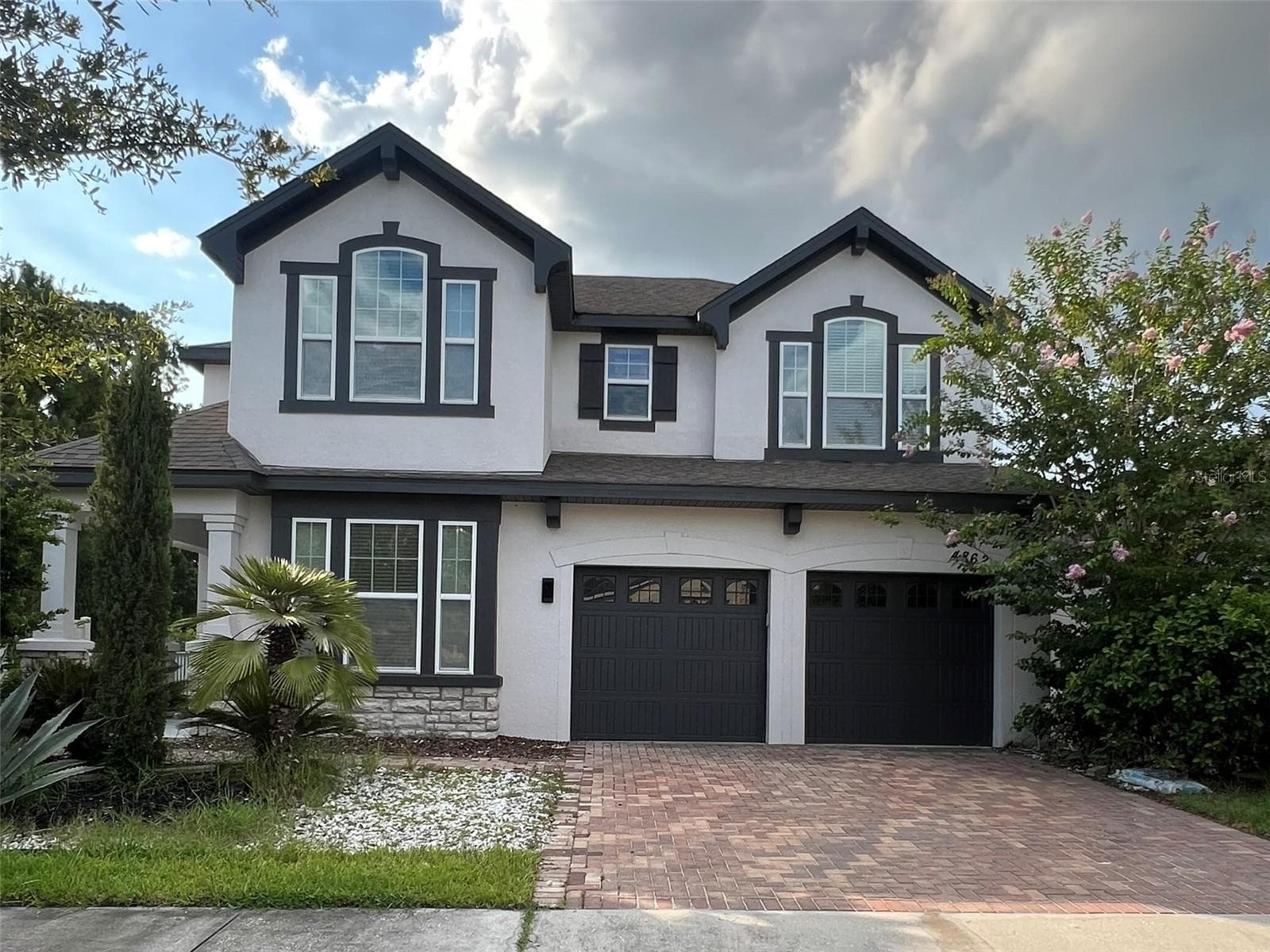 Single Family Residence at 4862 SOUTHLAWN AVE, ORLANDO, photo 2 of 16