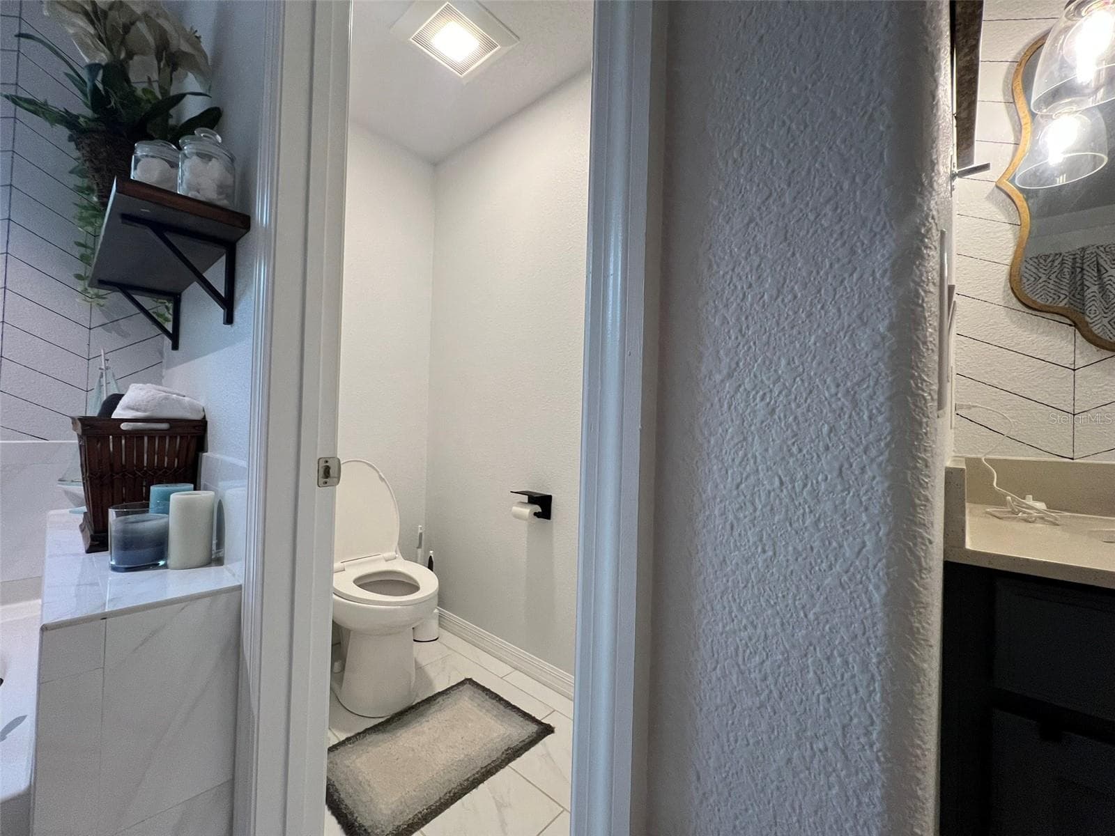 Single Family Residence at 4862 SOUTHLAWN AVE, ORLANDO, photo 11 of 16