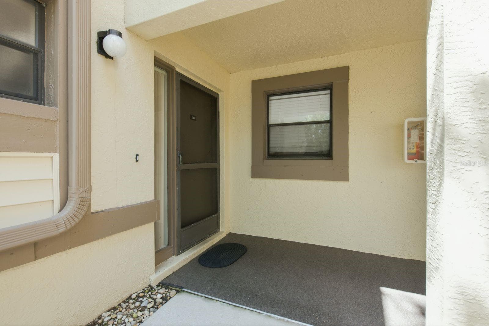 Door - 10 WOODLAKE PL, OLDSMAR