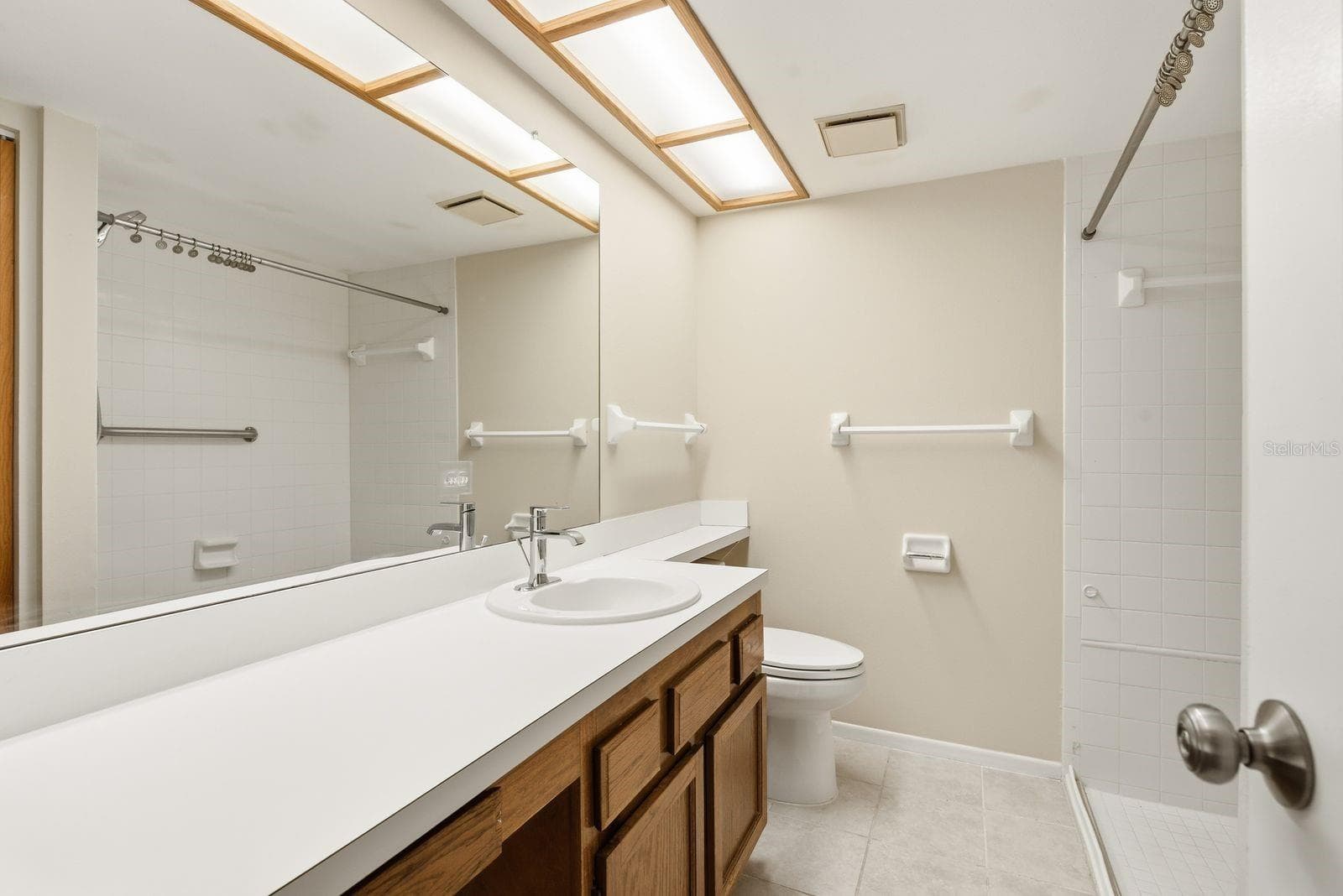 Bathroom - 10 WOODLAKE PL, OLDSMAR