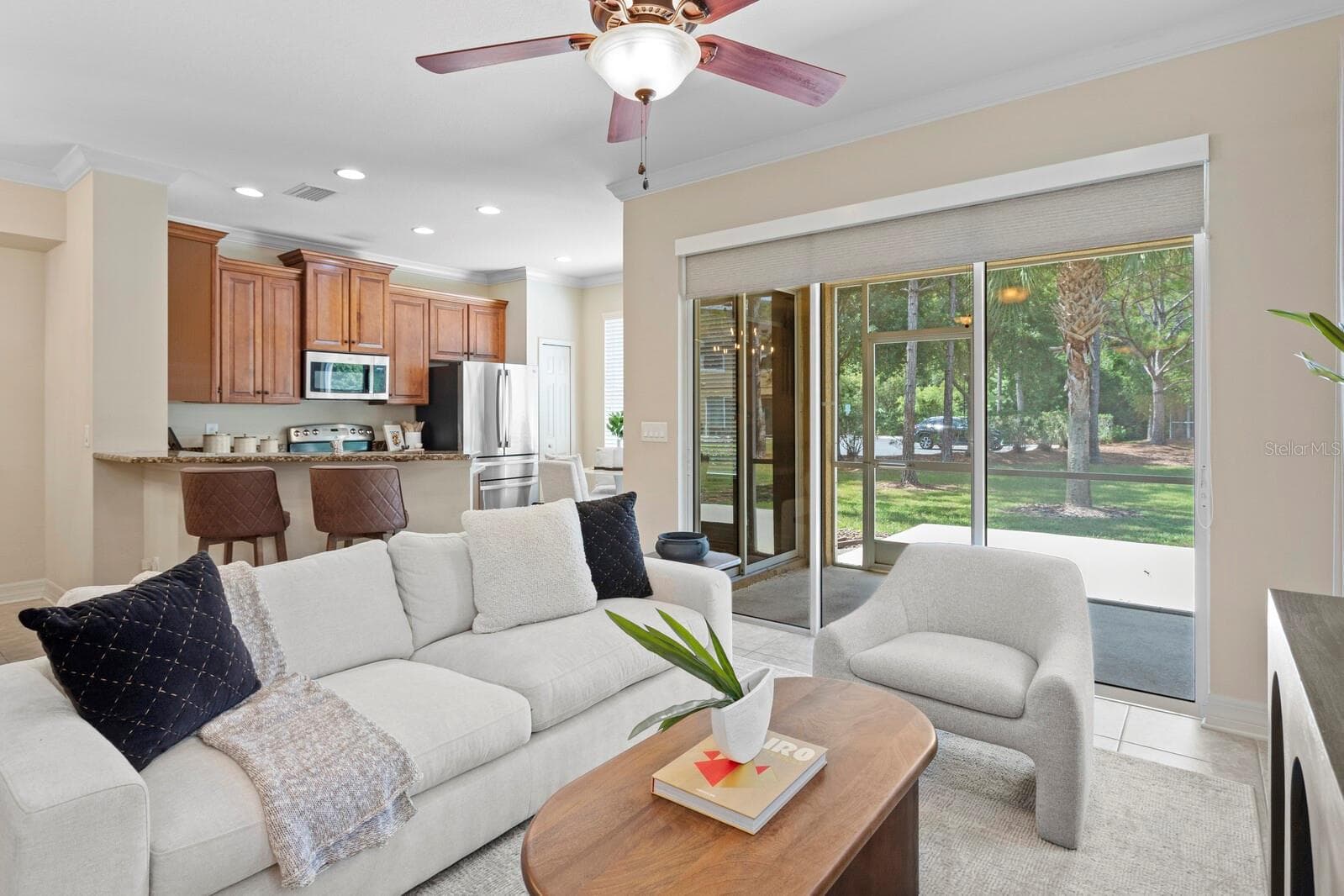 Townhouse at 12639 SILVERDALE ST, TAMPA, photo 7 of 34