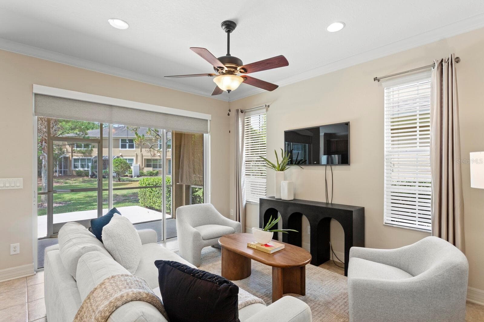 Townhouse at 12639 SILVERDALE ST, TAMPA, photo 10 of 34