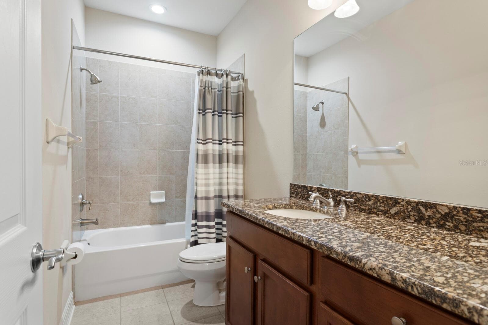 Townhouse at 12639 SILVERDALE ST, TAMPA, photo 25 of 34