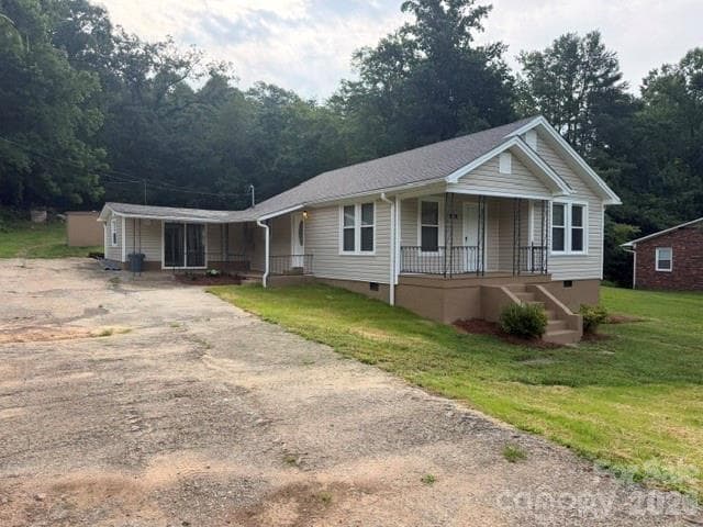 Single Family Residence at 299 US 221 Highway S, Marion, photo 24 of 26