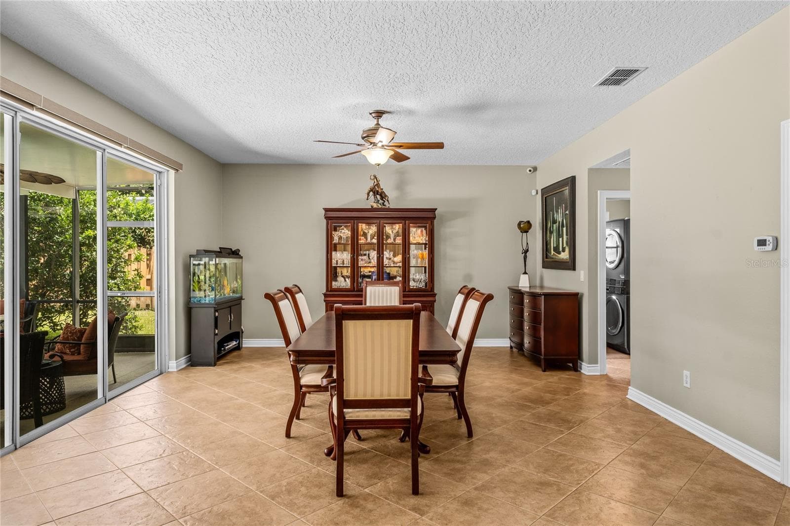 Casual family room off of the kitchen - 483 VIA TUSCANY LOOP, LAKE MARY