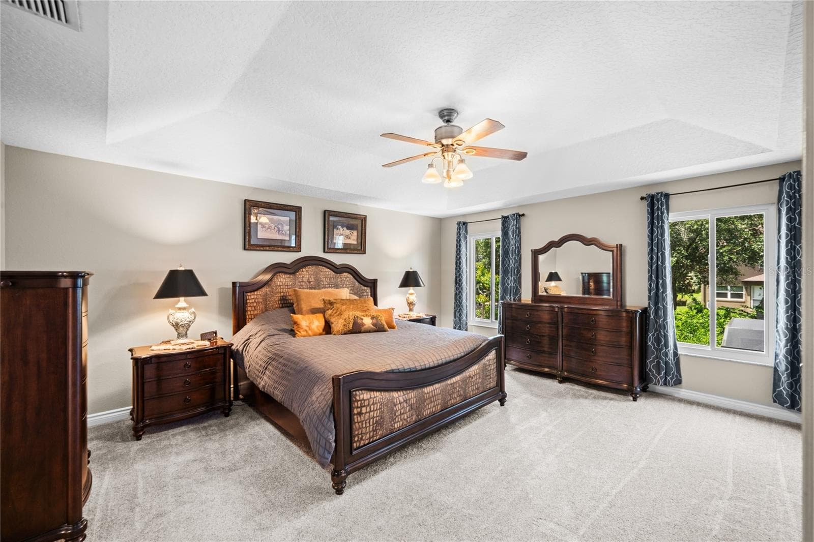 The owners suite with trey ceilings. - 483 VIA TUSCANY LOOP, LAKE MARY