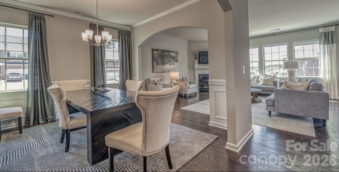 Single Family Residence at 1530 Swallow Tail Drive, Belmont, photo 3 of 18