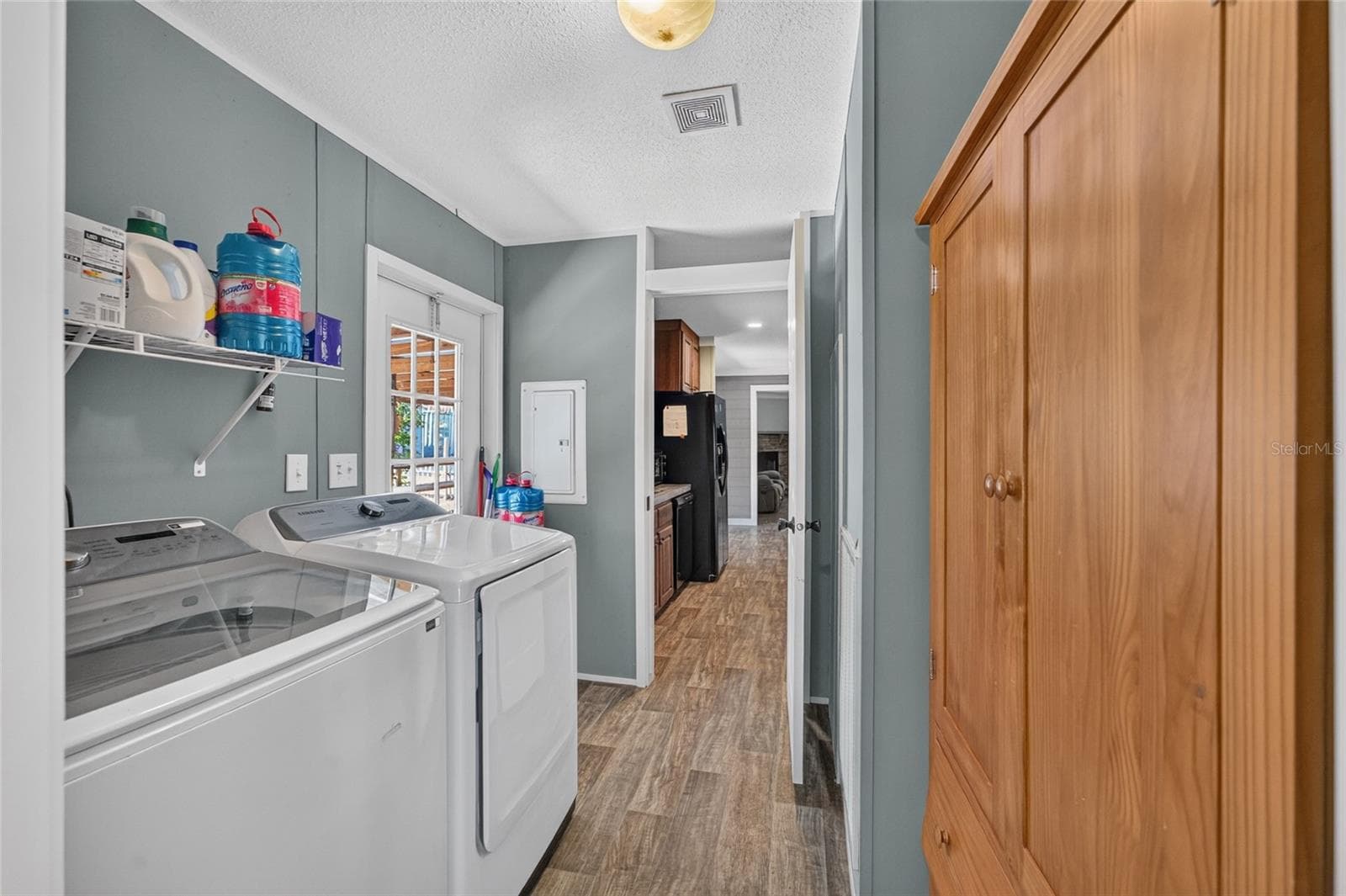 Manufactured Home at 4830 NE 121 AVE, WILLISTON, photo 17 of 51