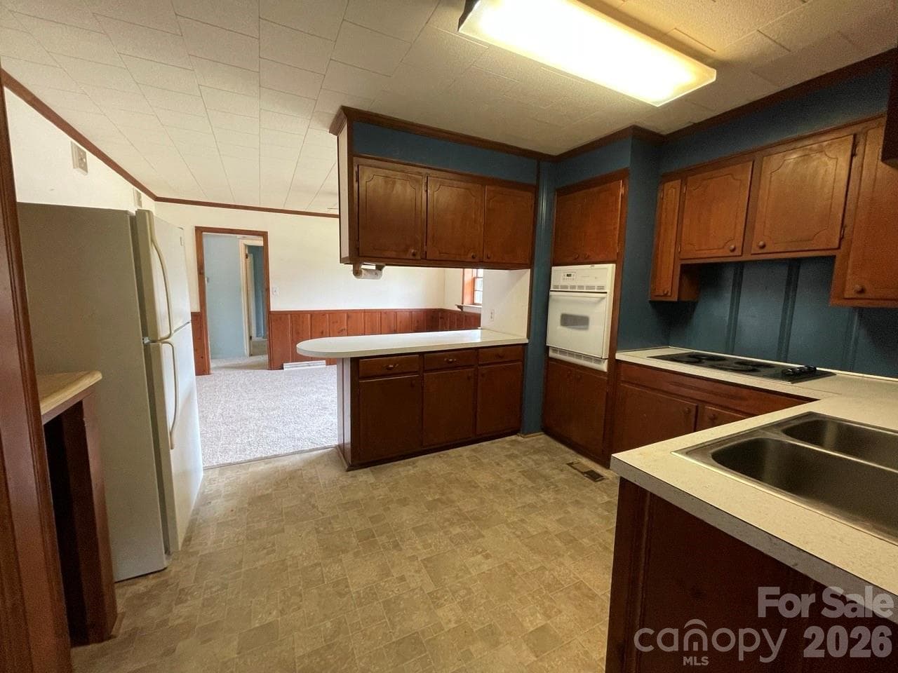 Single Family Residence at 510 W Welsh Street, Kershaw, photo 6 of 23