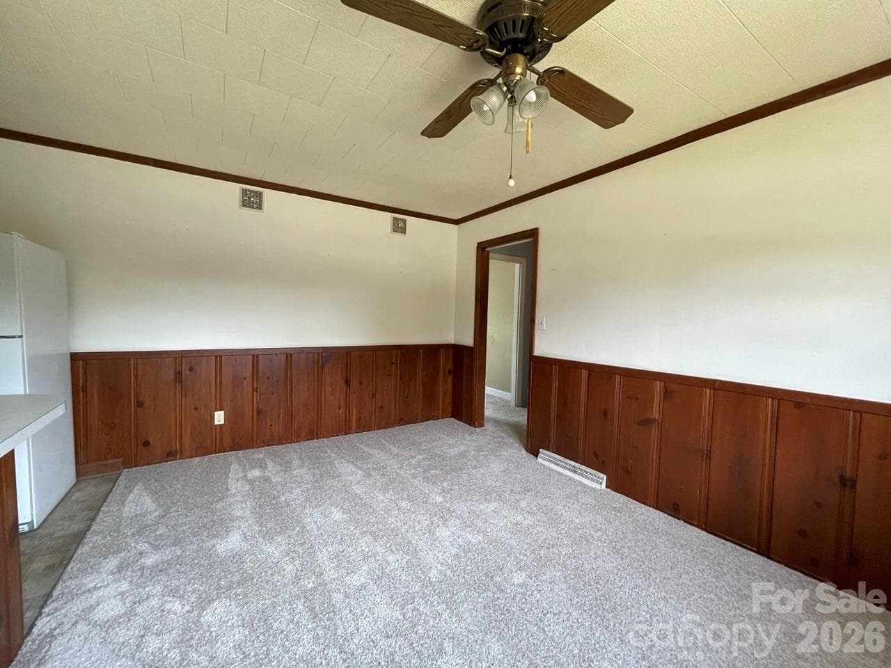 Single Family Residence at 510 W Welsh Street, Kershaw, photo 9 of 23