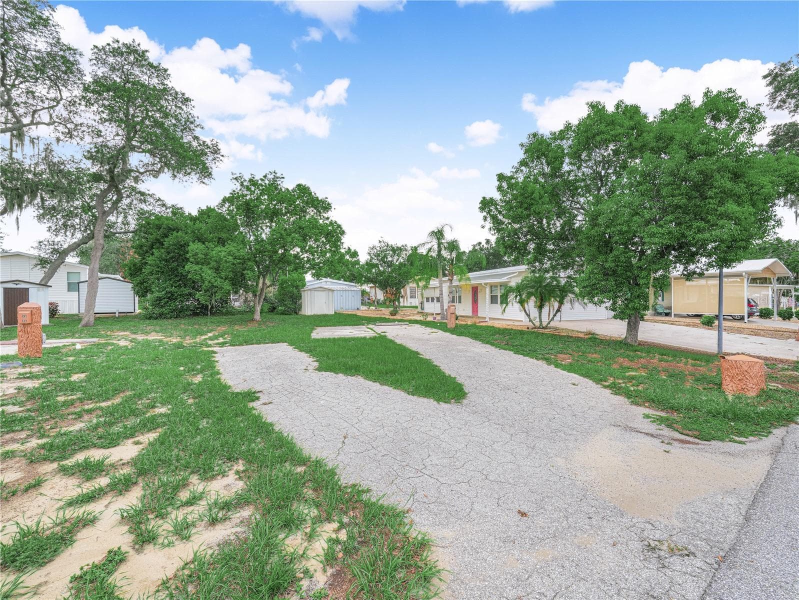 20 SILVER DOCTOR LN