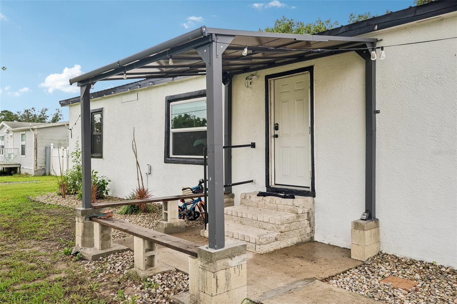 Manufactured Home at 8620 INDIAN RIDGE TRL, LAKELAND, photo 4 of 33