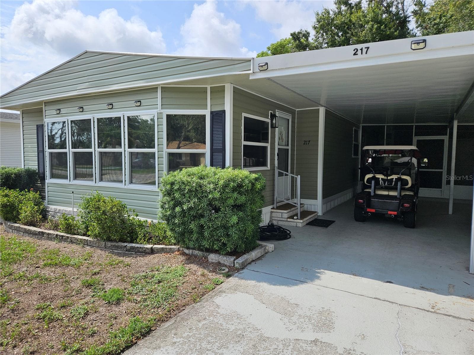 217 LAKE TARPON DR #24