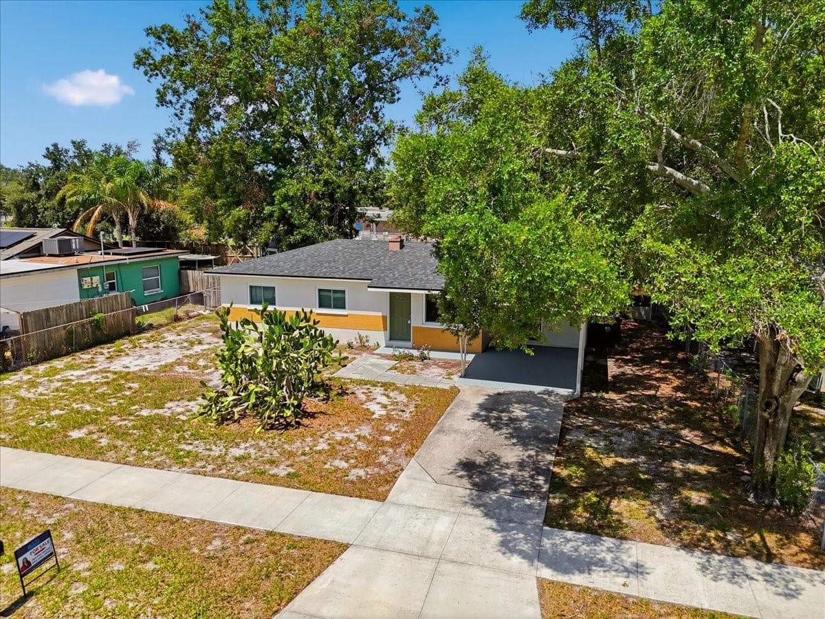 Single Family Residence at 813 ELLERBE WAY, LAKELAND, photo 10 of 47