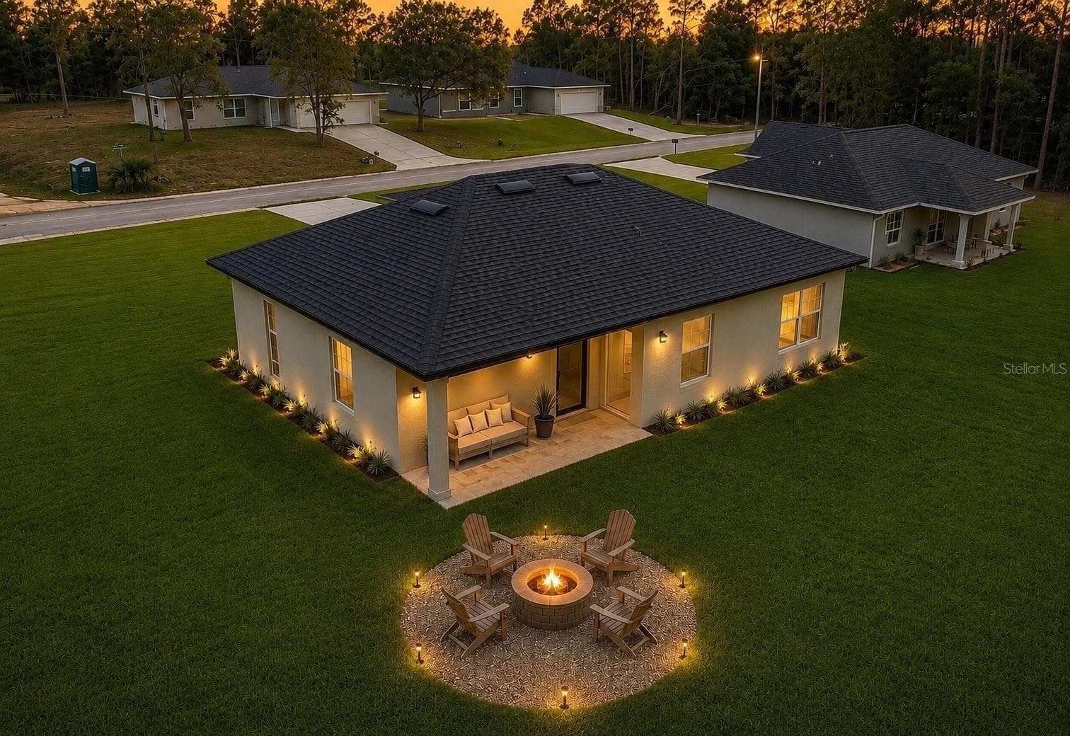 Virtual backyard - 219 E CALDWELL DR, DUNNELLON