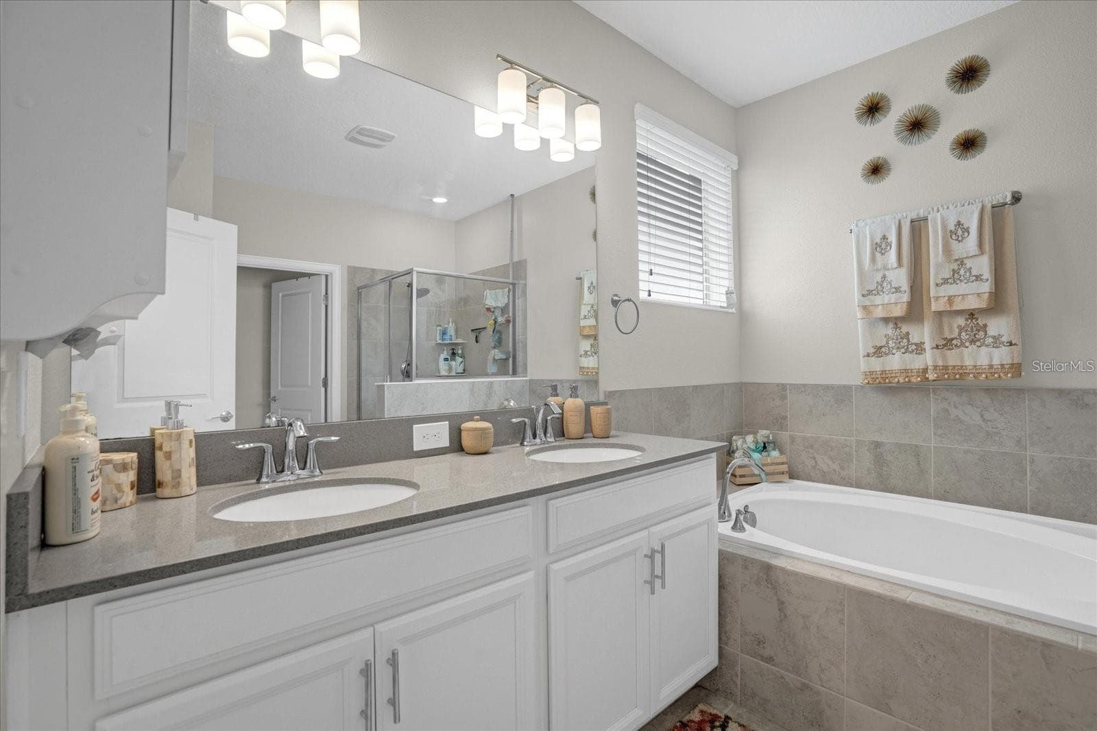 Townhouse at 2909 THEME ST, KISSIMMEE, photo 10 of 19