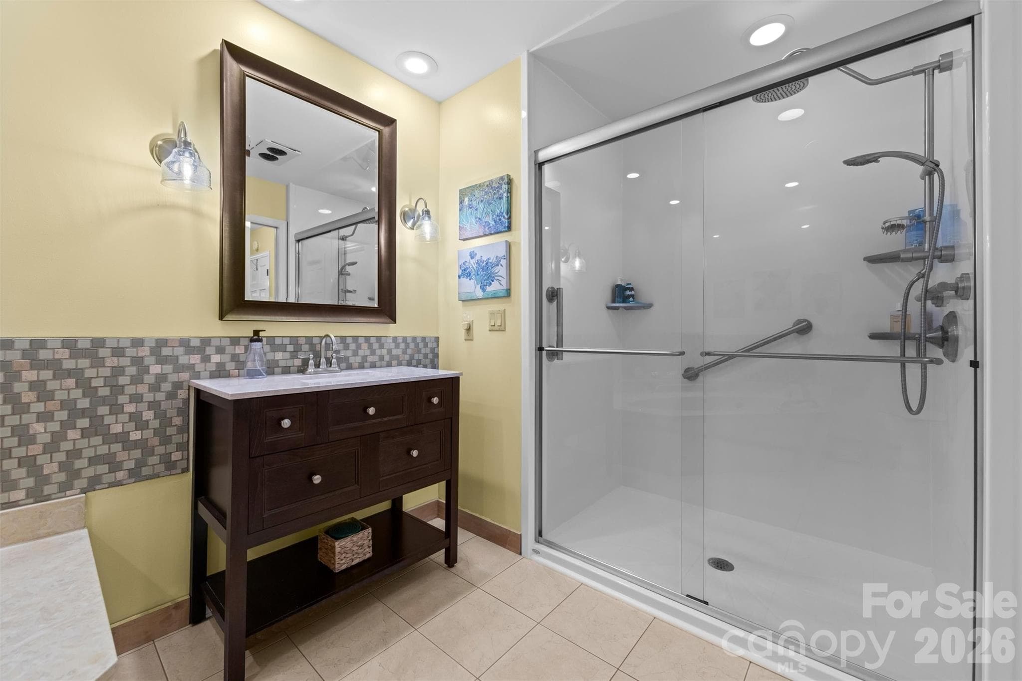 Walk in shower - 4 Governors Way, Asheville