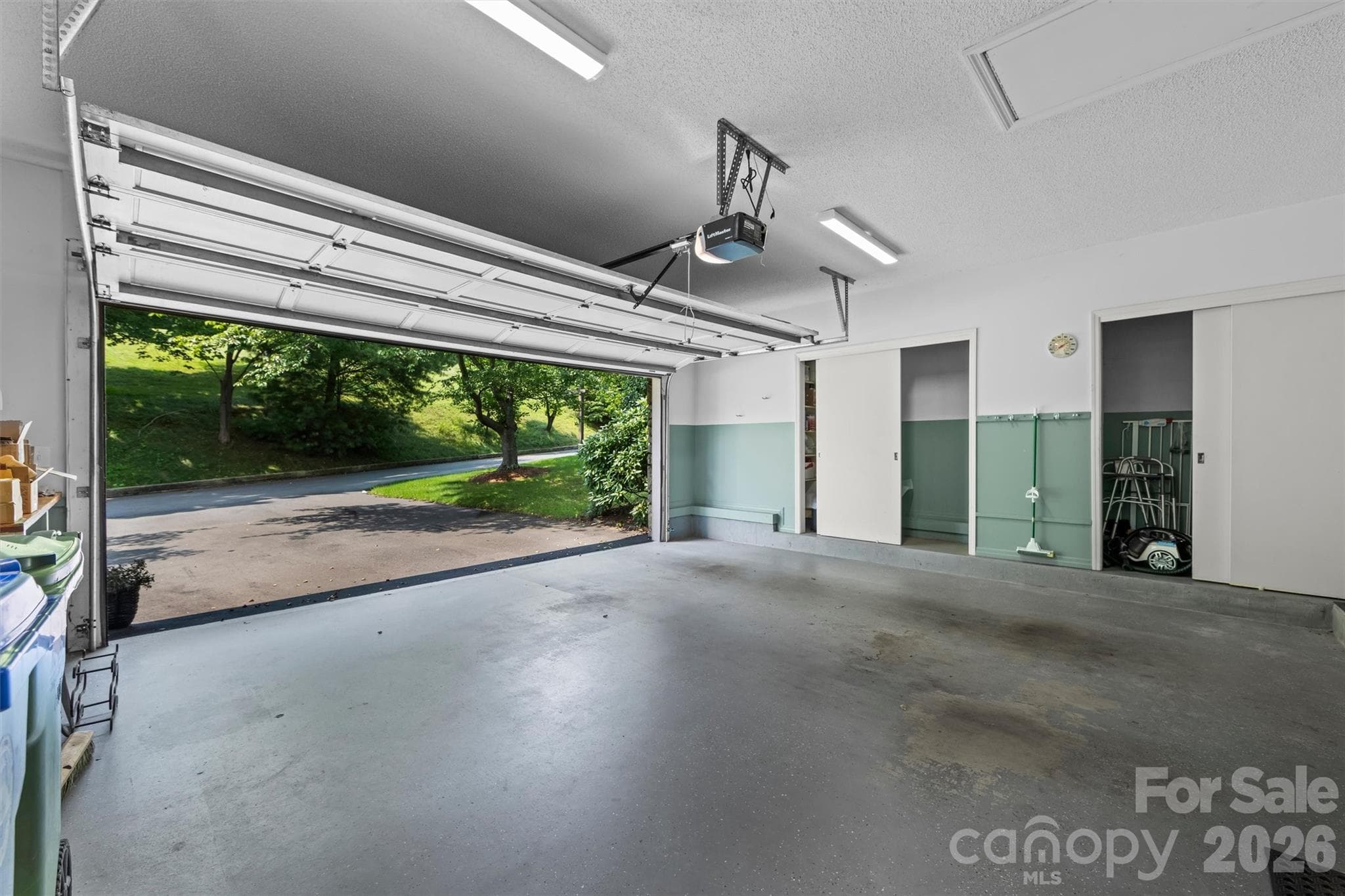 2 Car Garage - 4 Governors Way, Asheville