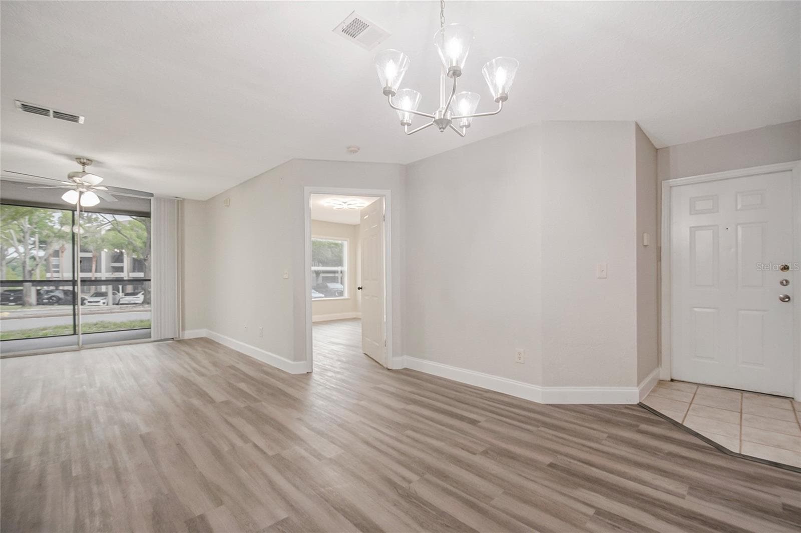 Condominium at 7511 SEURAT ST #10102, ORLANDO, photo 4 of 37