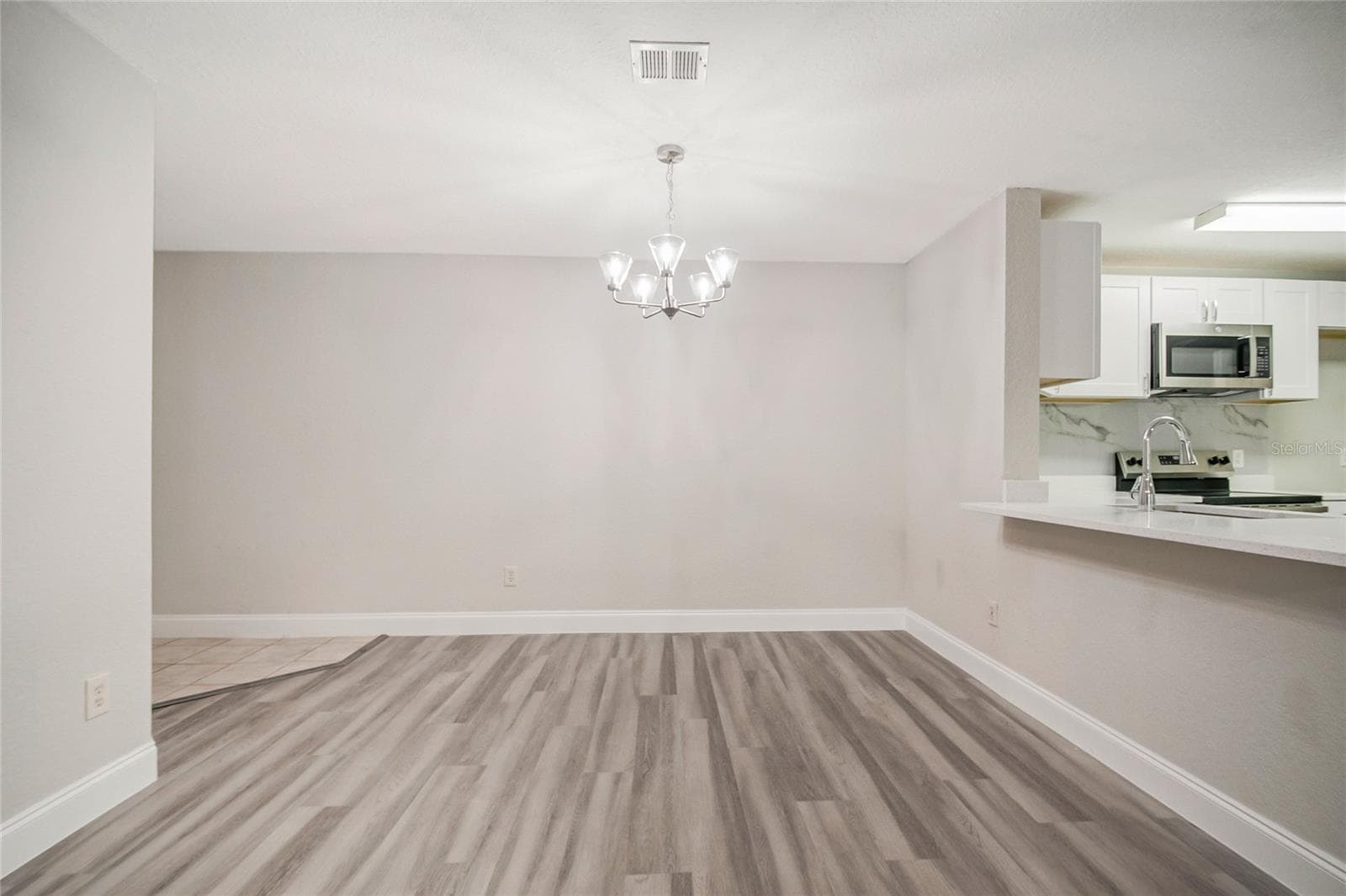 Condominium at 7511 SEURAT ST #10102, ORLANDO, photo 5 of 37