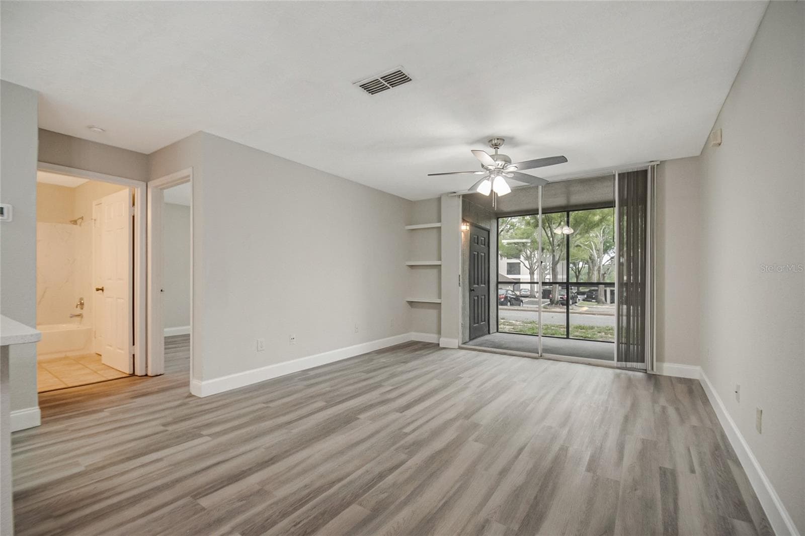 Condominium at 7511 SEURAT ST #10102, ORLANDO, photo 7 of 37