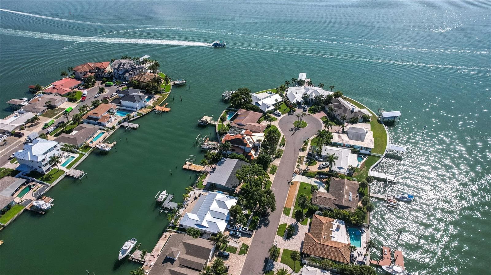 Single Family Residence at 440 PALM IS SE, CLEARWATER BEACH, photo 5 of 64