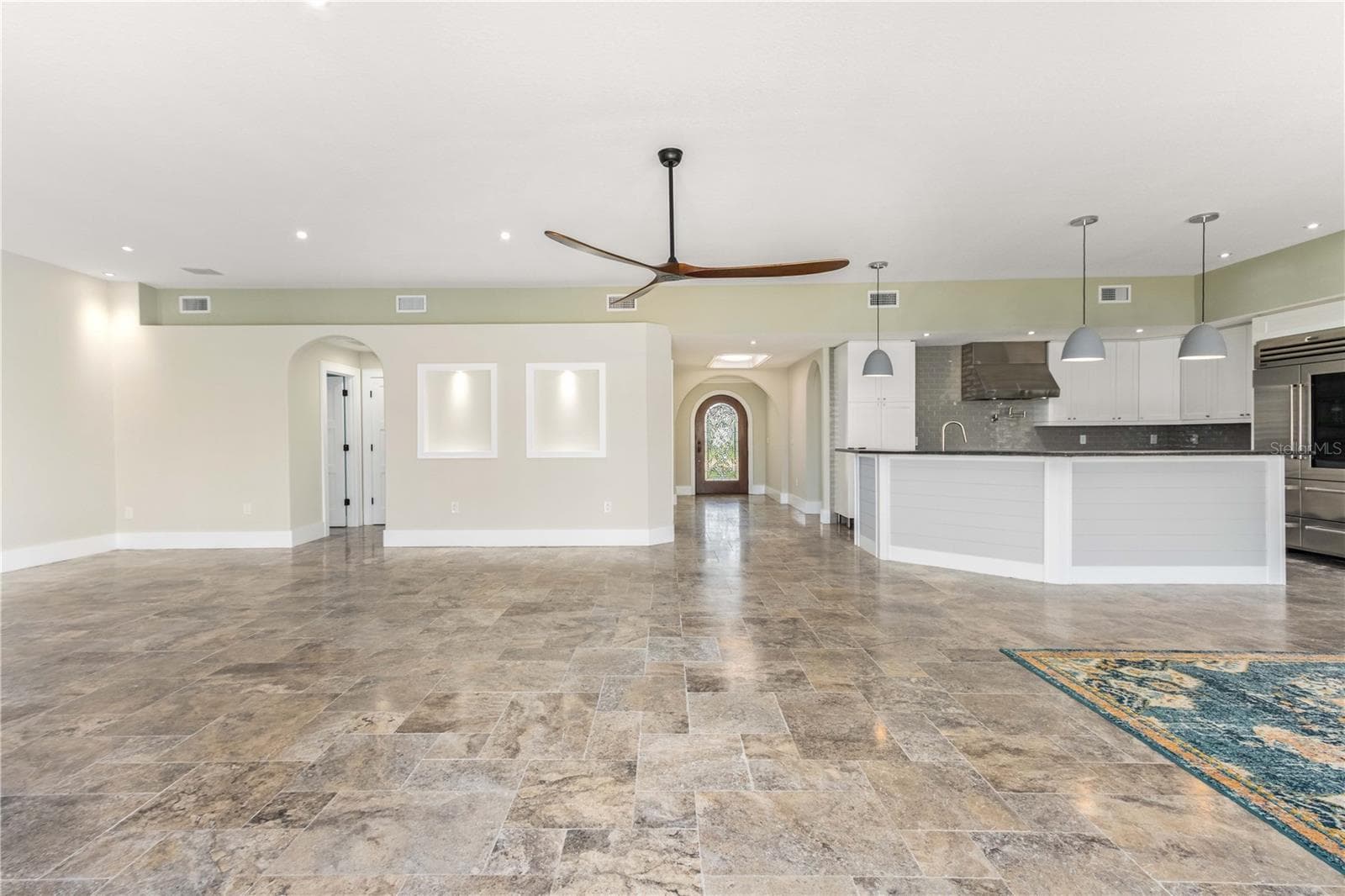 Single Family Residence at 440 PALM IS SE, CLEARWATER BEACH, photo 19 of 64