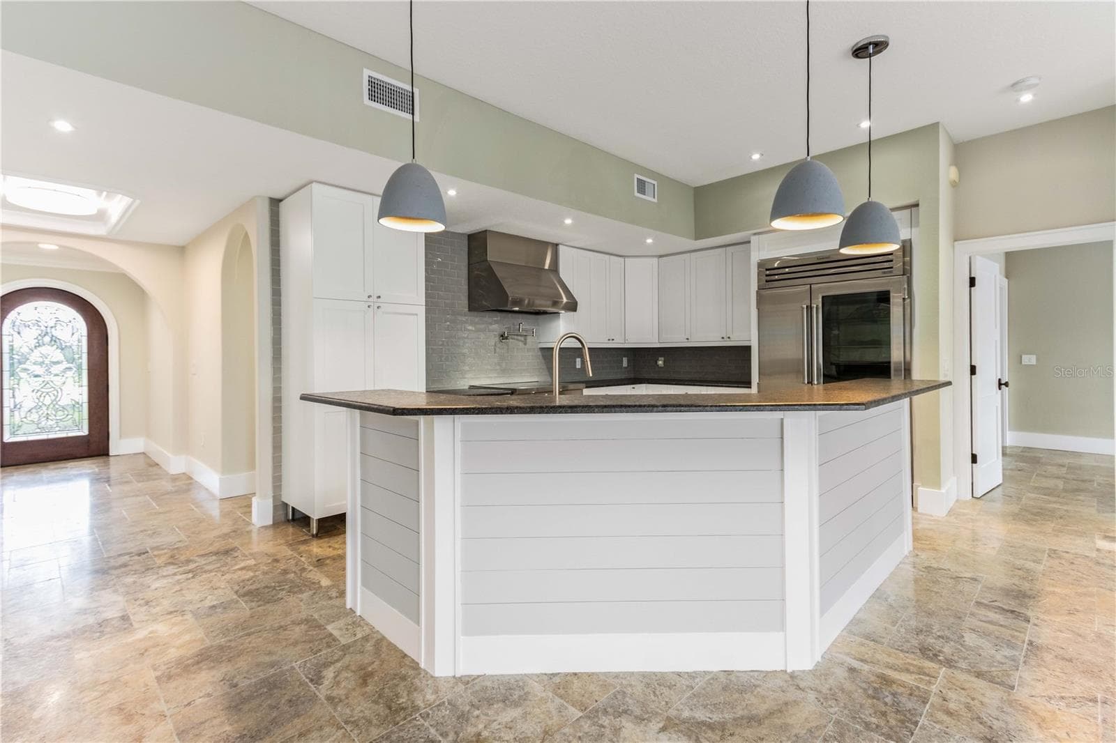 Single Family Residence at 440 PALM IS SE, CLEARWATER BEACH, photo 20 of 64