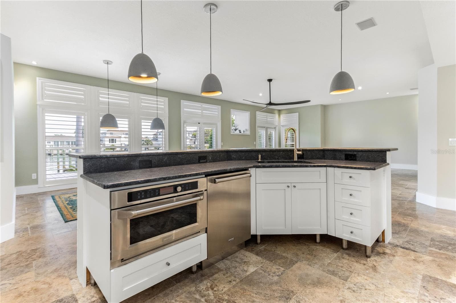 Single Family Residence at 440 PALM IS SE, CLEARWATER BEACH, photo 24 of 64