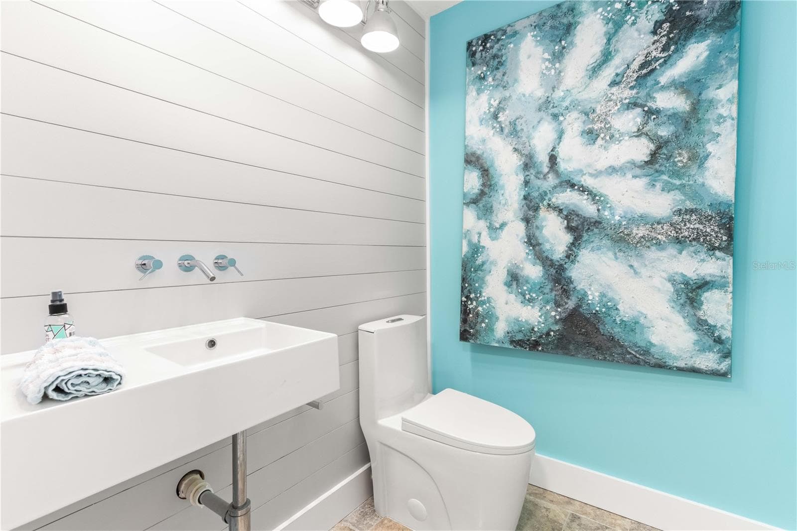 powder room half bath - 440 PALM IS SE, CLEARWATER BEACH