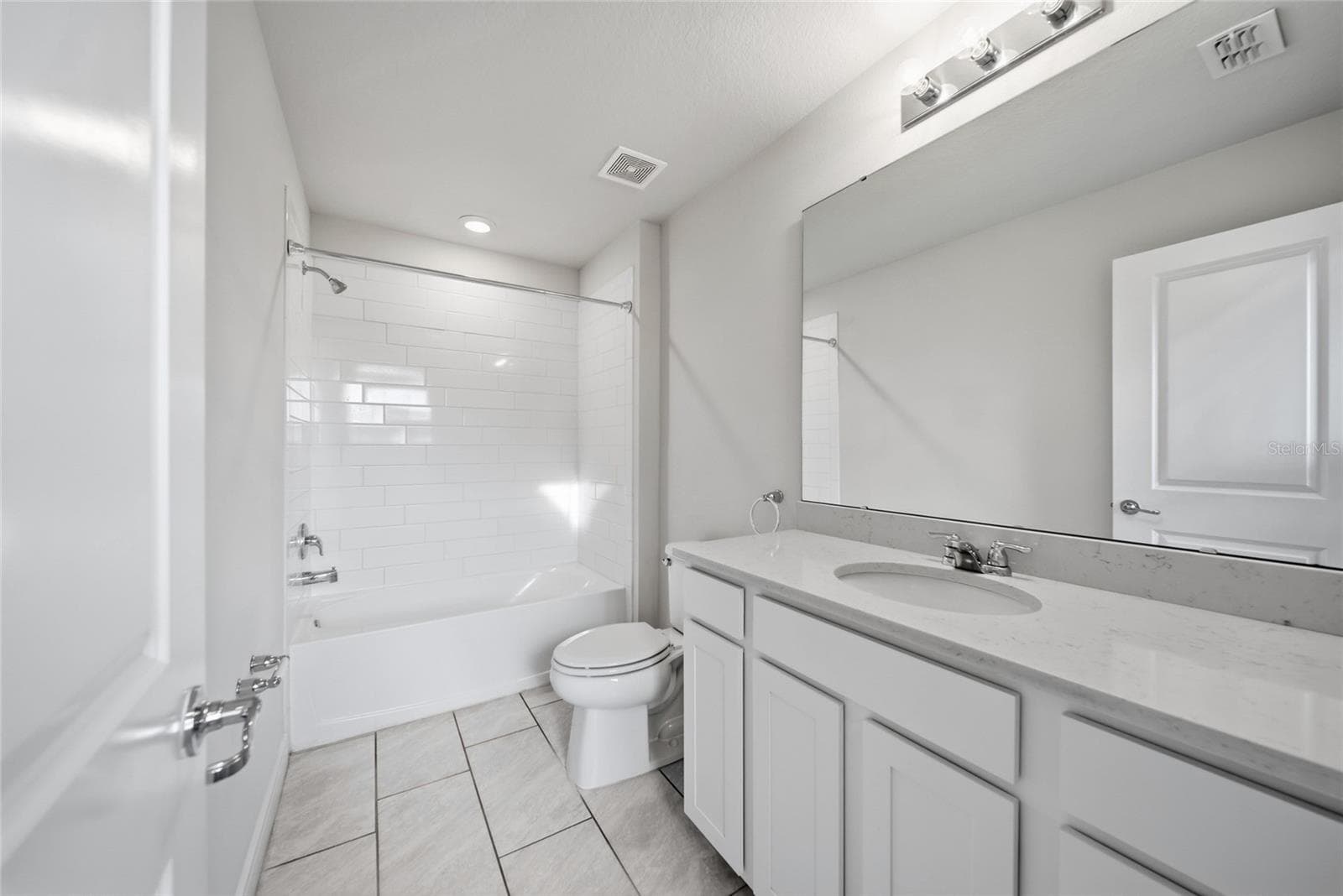 Single Family Residence at 9018 RALLY SPRING LOOP, WESLEY CHAPEL, photo 14 of 33