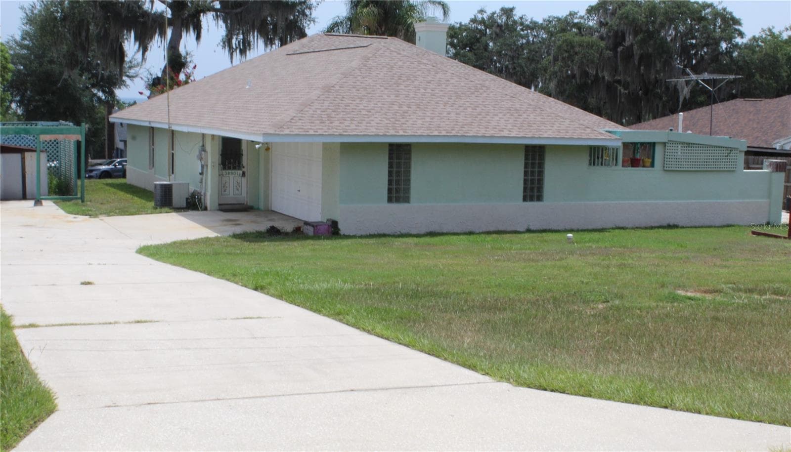 Single Family Residence at 38901 ELLA DR, LADY LAKE, photo 2 of 58