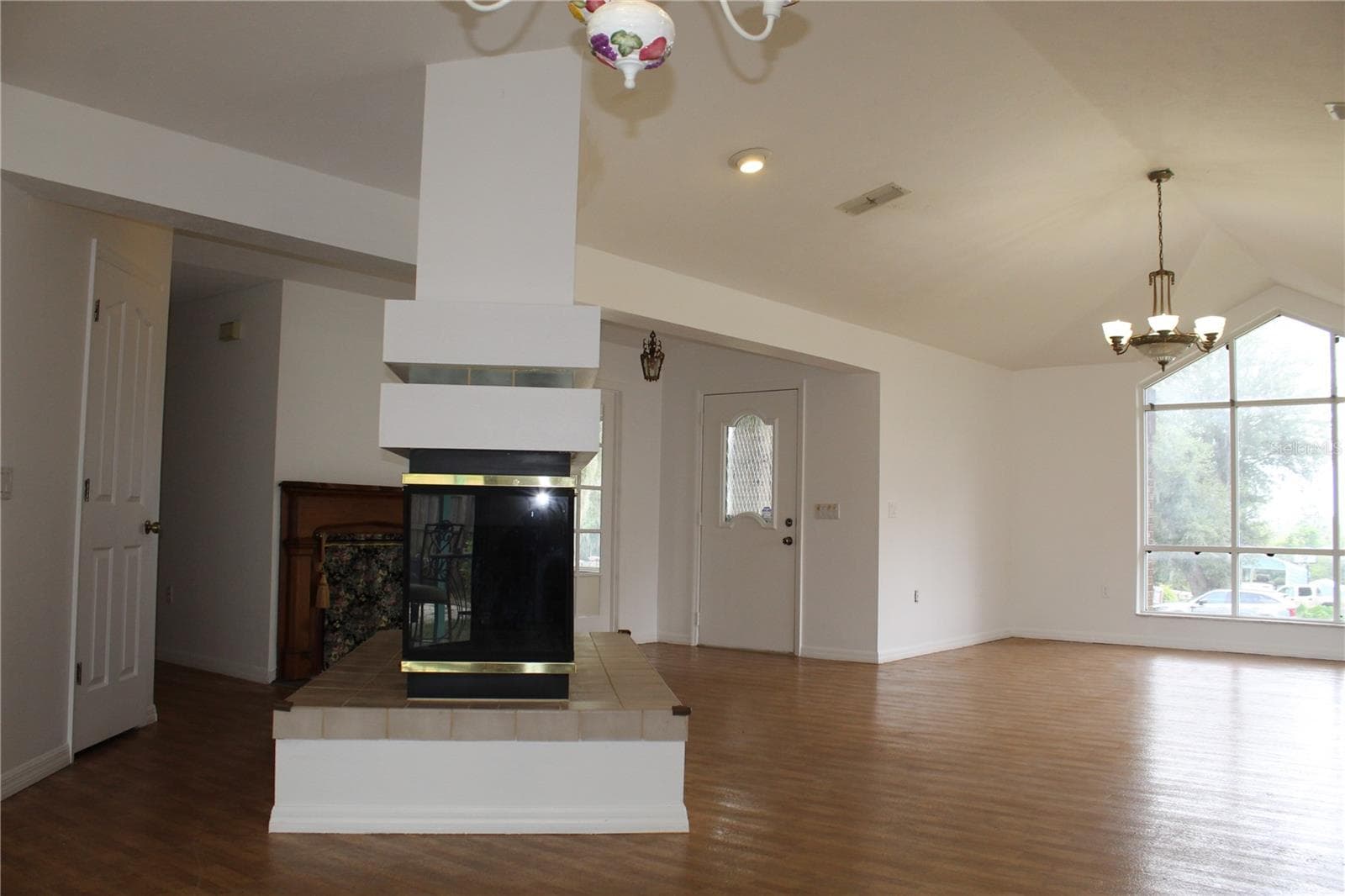 Single Family Residence at 38901 ELLA DR, LADY LAKE, photo 5 of 58