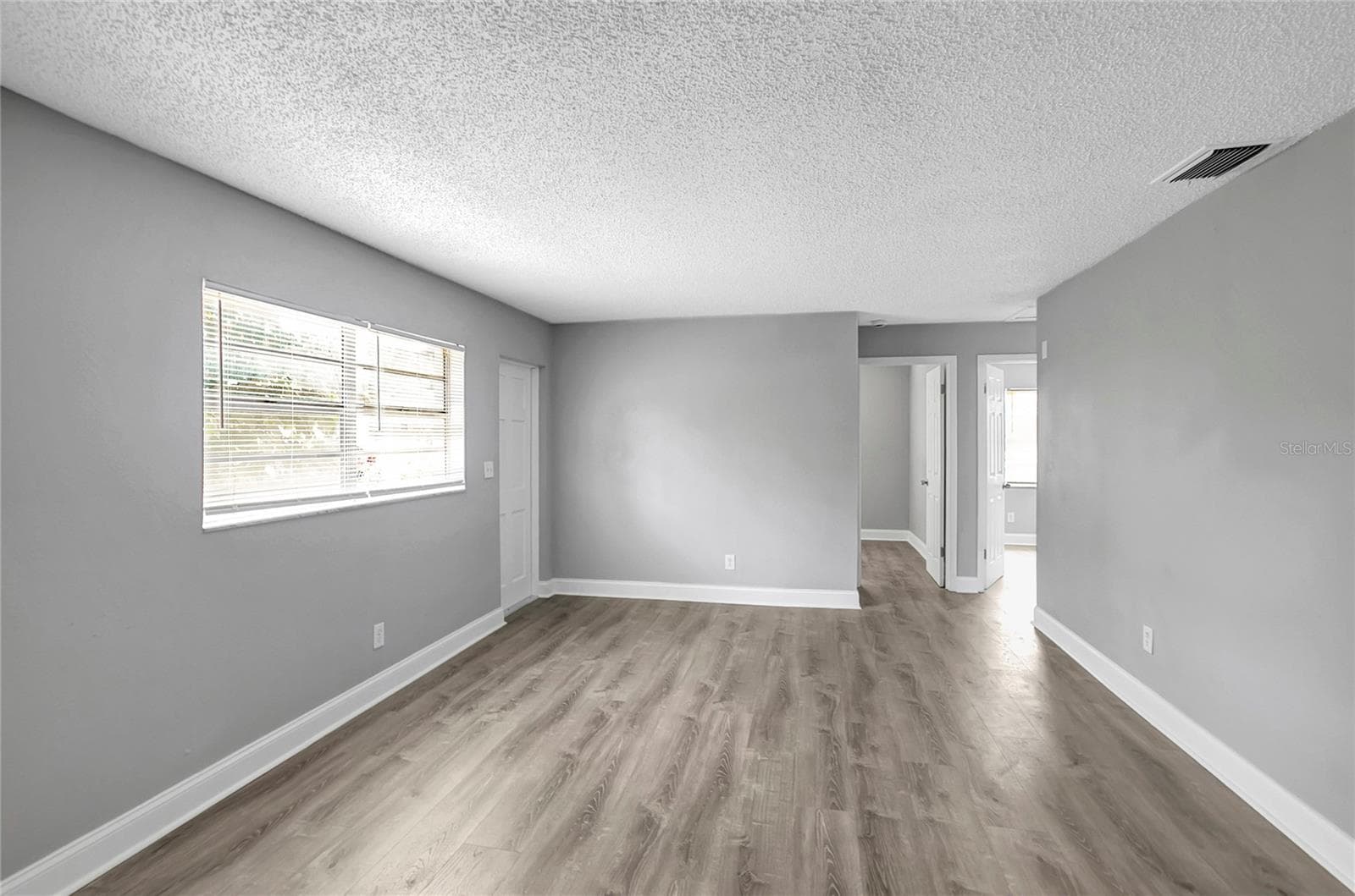 Single Family Residence at 1615 E SITKA ST, TAMPA, photo 3 of 32