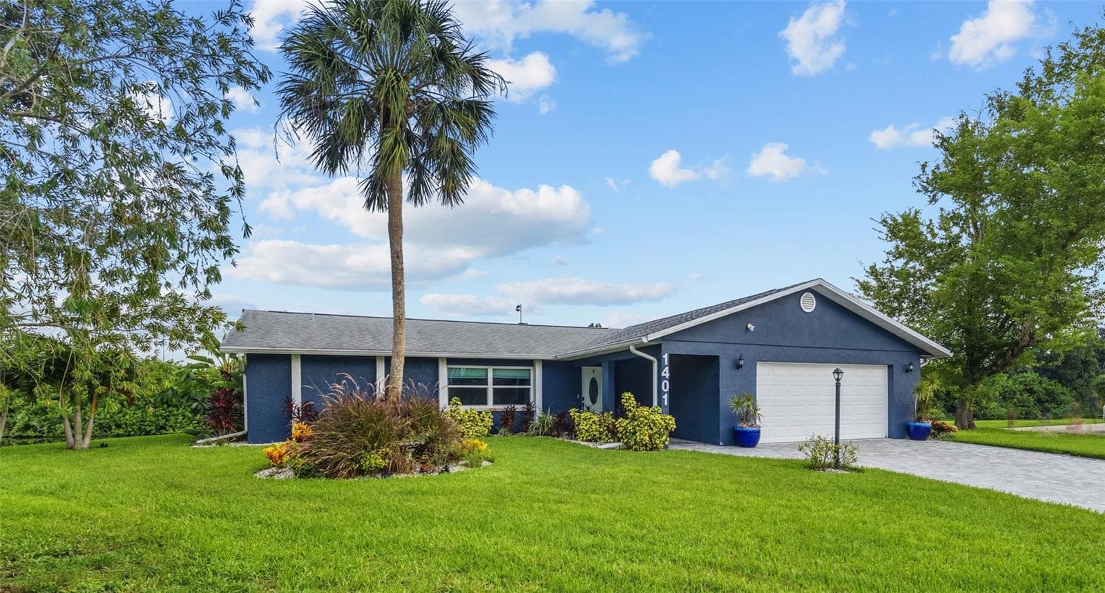 Single Family Residence at 1401 GEORGETOWNE DR, SARASOTA, photo 2 of 71