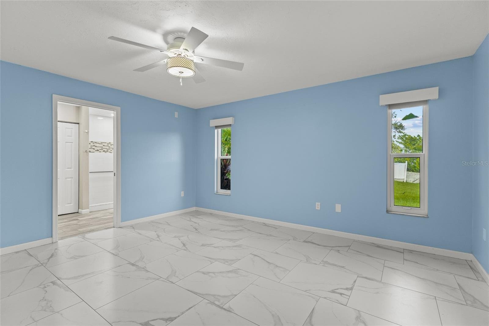 Single Family Residence at 1401 GEORGETOWNE DR, SARASOTA, photo 28 of 71