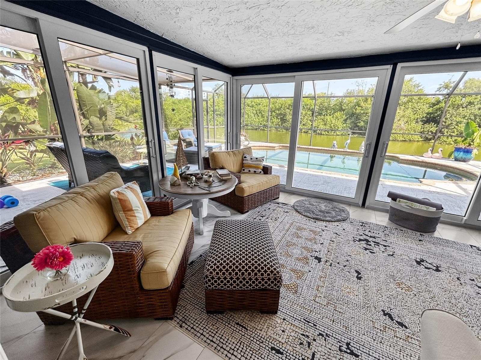 Single Family Residence at 1401 GEORGETOWNE DR, SARASOTA, photo 19 of 71