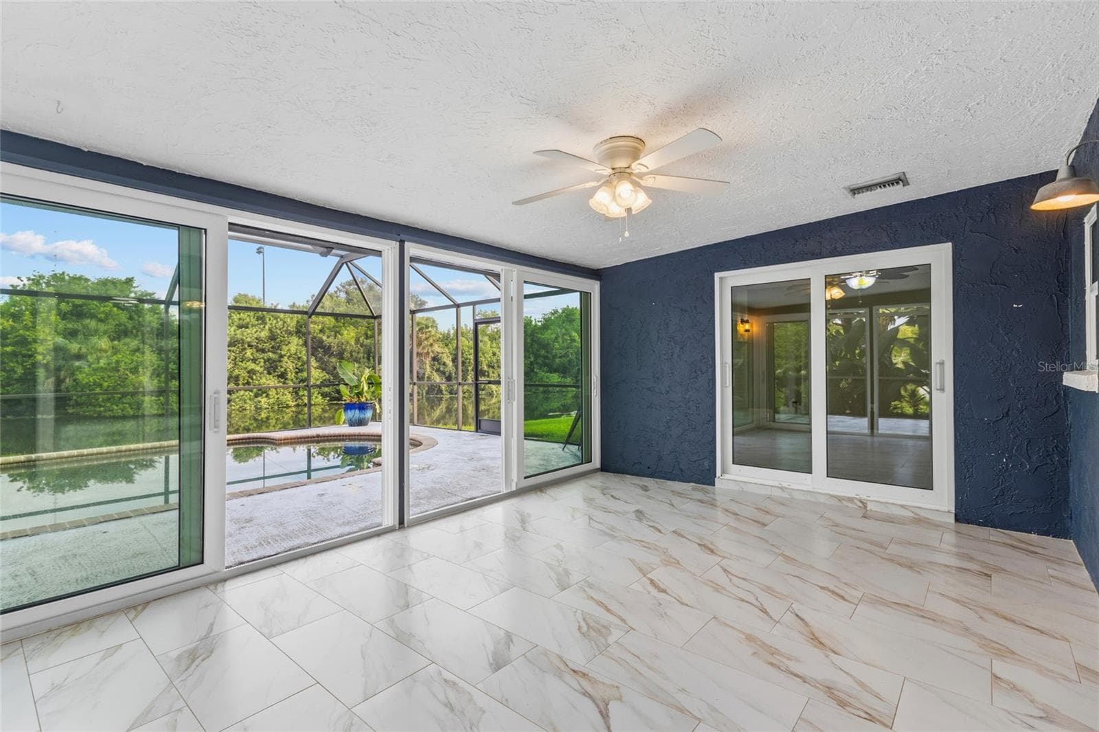 Single Family Residence at 1401 GEORGETOWNE DR, SARASOTA, photo 22 of 71