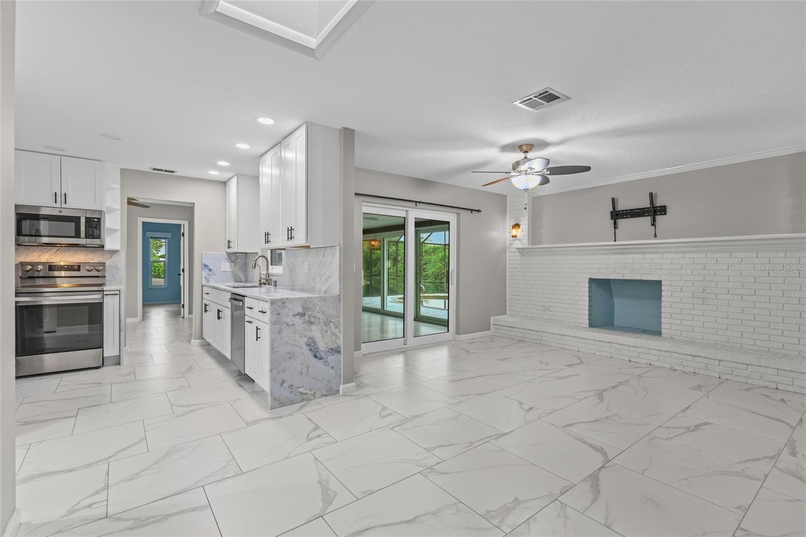 Single Family Residence at 1401 GEORGETOWNE DR, SARASOTA, photo 43 of 71