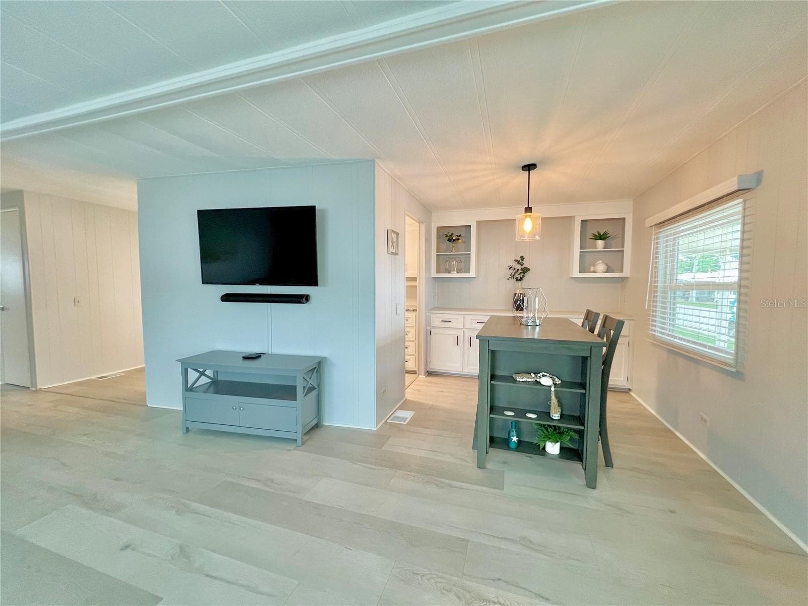 Living room/dining room - 1100 BELCHER RD S #787, LARGO