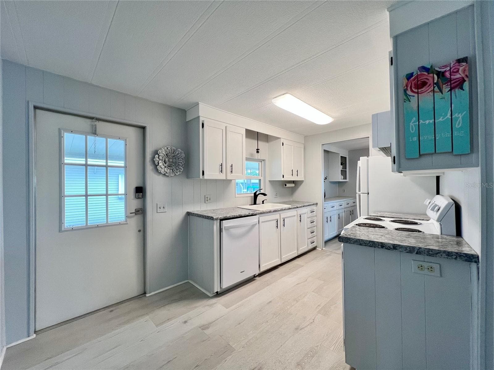 Kitchen - 1100 BELCHER RD S #787, LARGO
