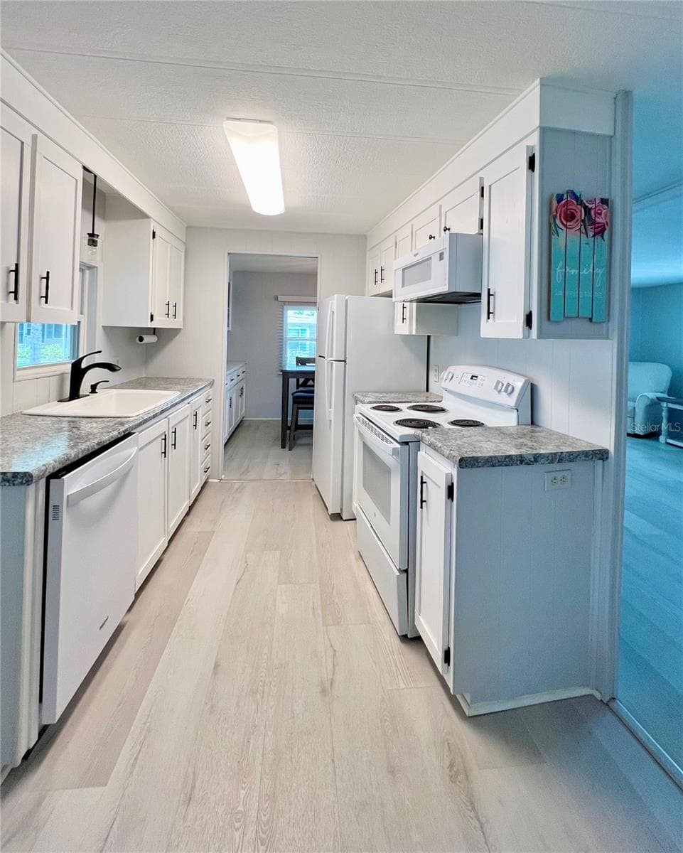 Kitchen - 1100 BELCHER RD S #787, LARGO