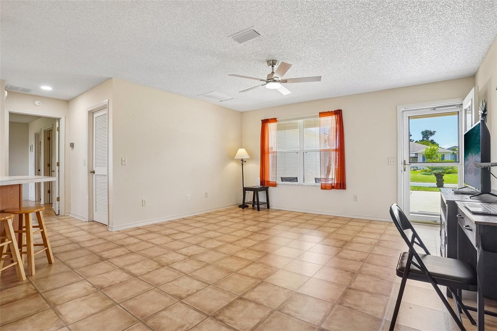 Living Room - 970 KENOVA AVE, THE VILLAGES