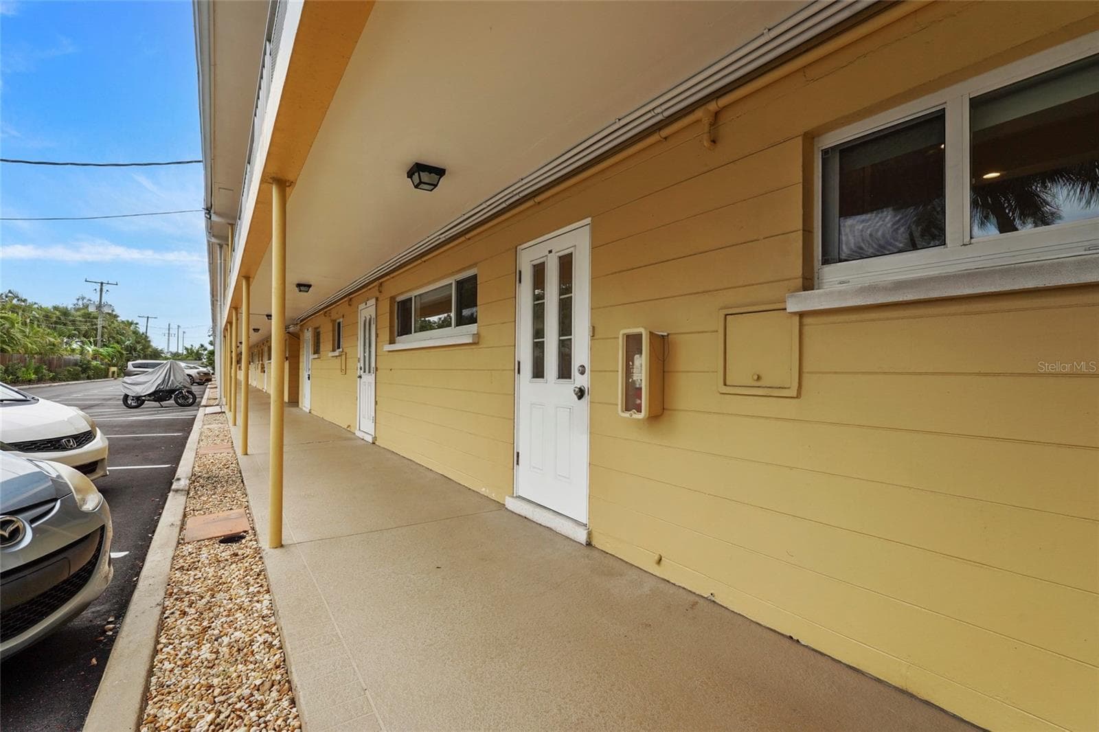 Condominium at 2155 WOOD ST #A22, SARASOTA, photo 3 of 55