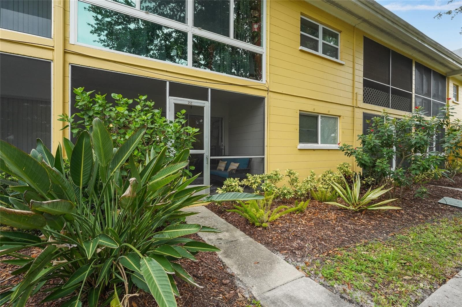 Condominium at 2155 WOOD ST #A22, SARASOTA, photo 22 of 55